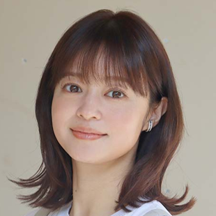 小林涼子