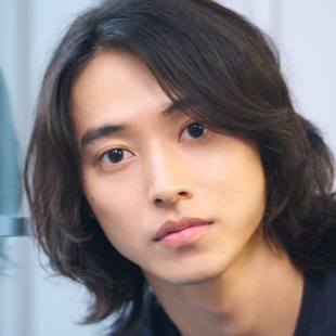 山崎賢人
