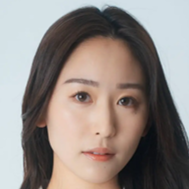 三輪晴香