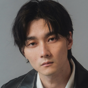 栁俊太郎
